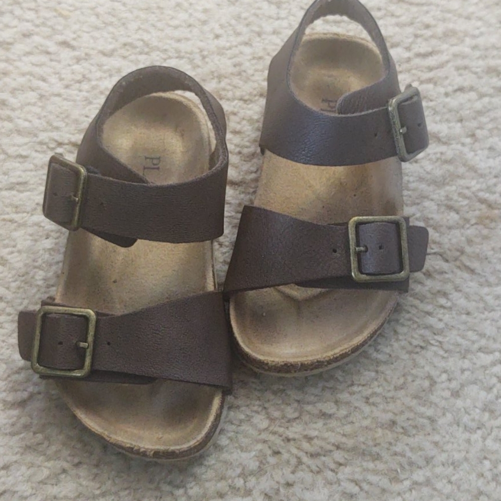 Children's place brown sandals